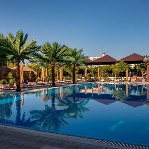 Cross Resort Hotel